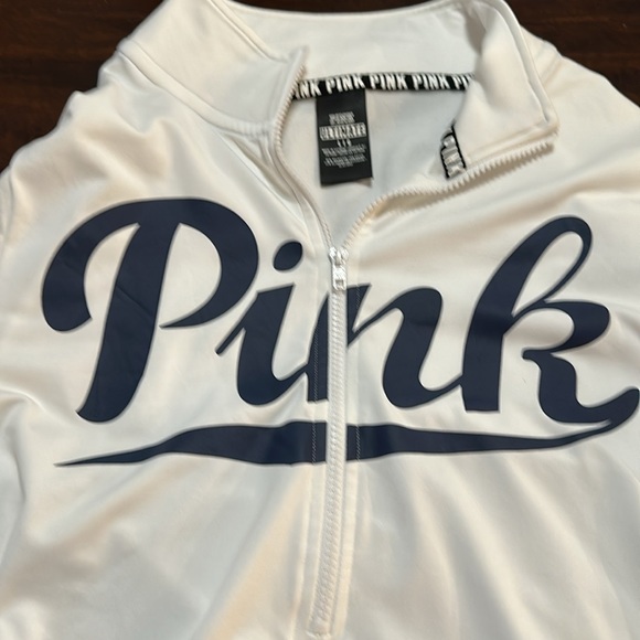 Pink pull over - Picture 2 of 4
